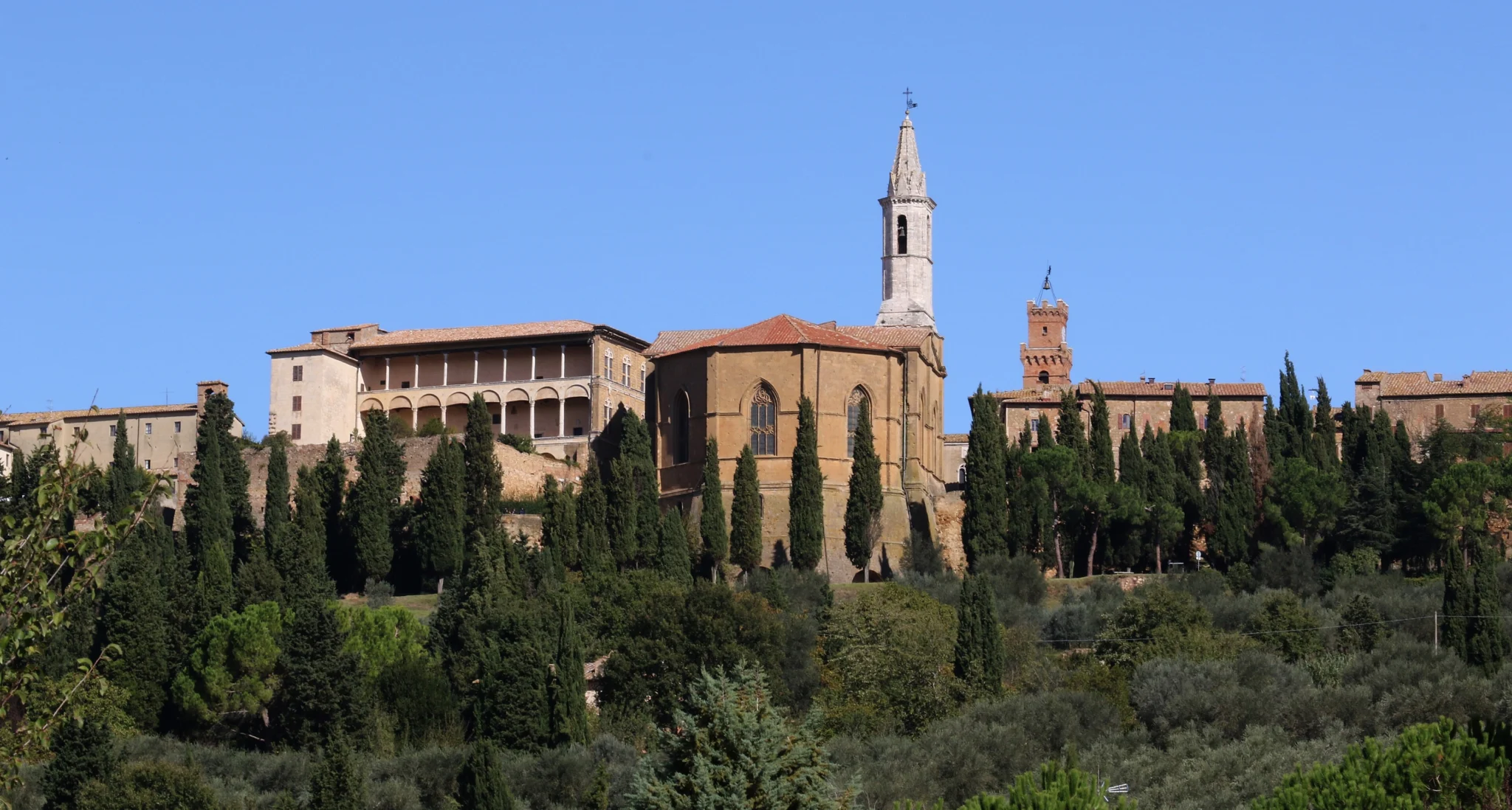 Panoramablick auf Pienza und die Hügel des Val d’Orcia