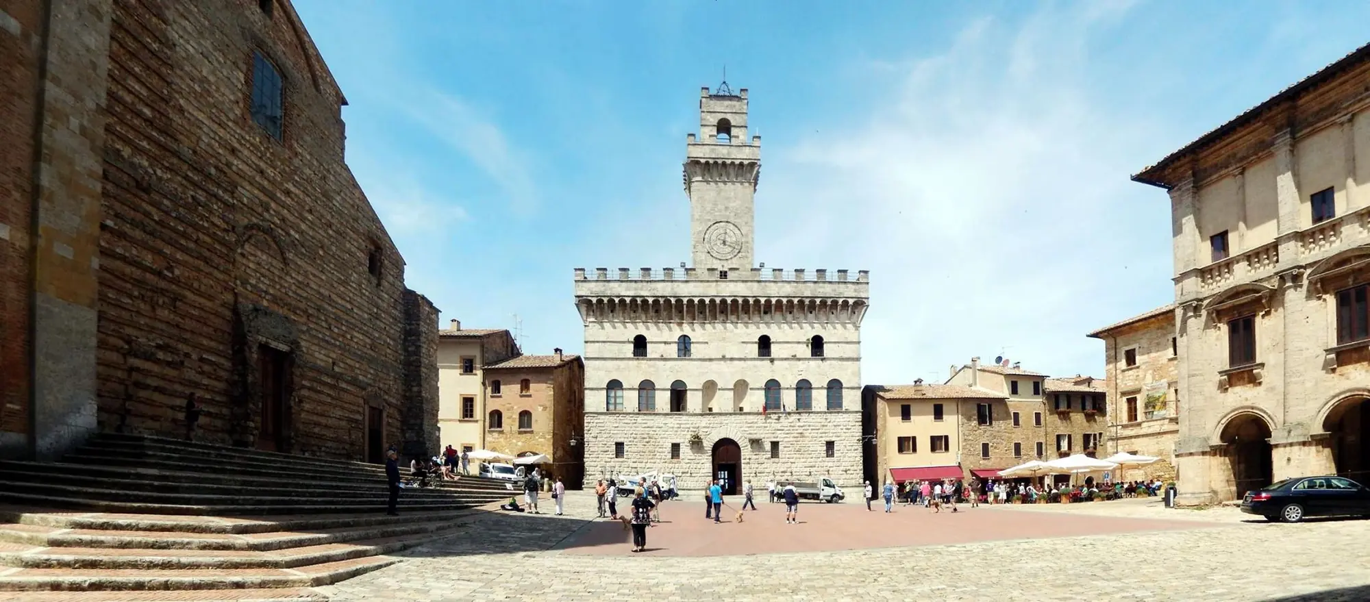 Piazza Grande nel centro storico di Montepulciano